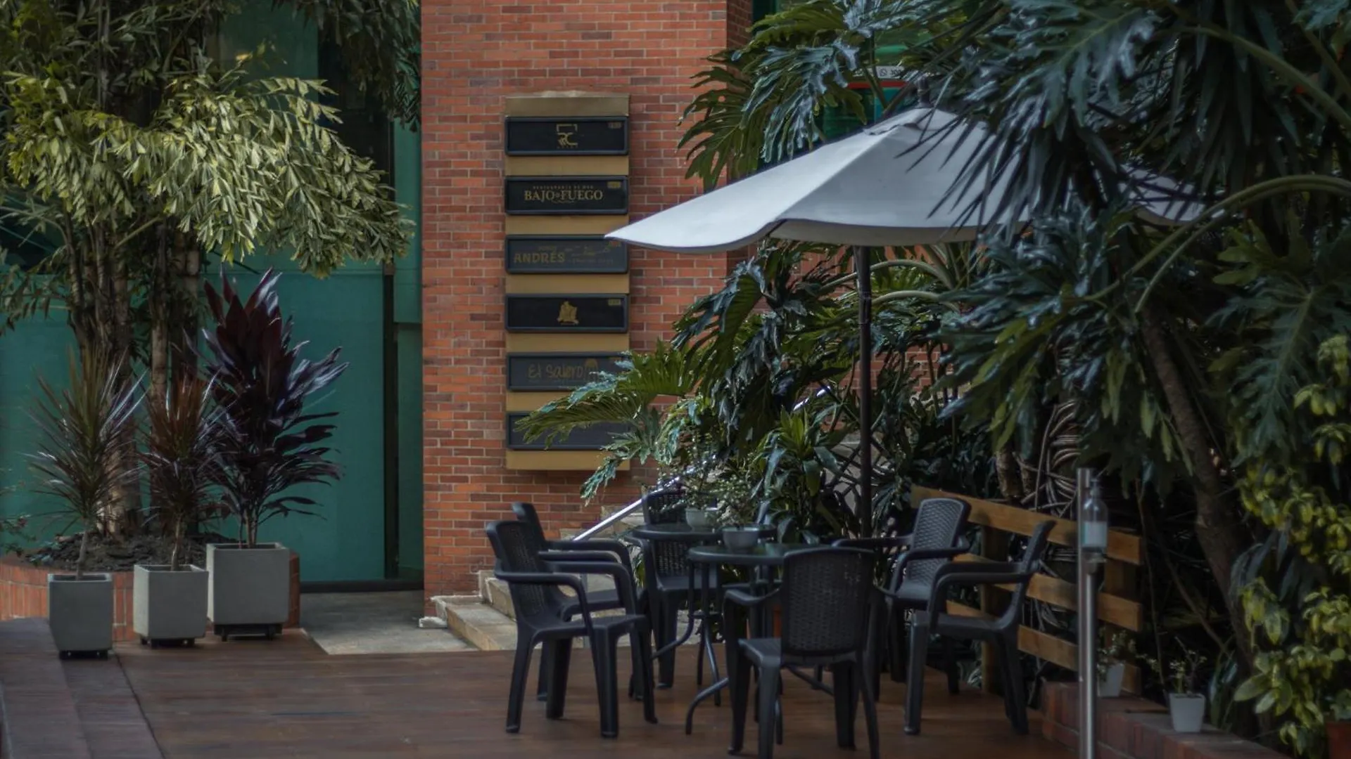 Hotel Bambu Milla De Oro Medellín