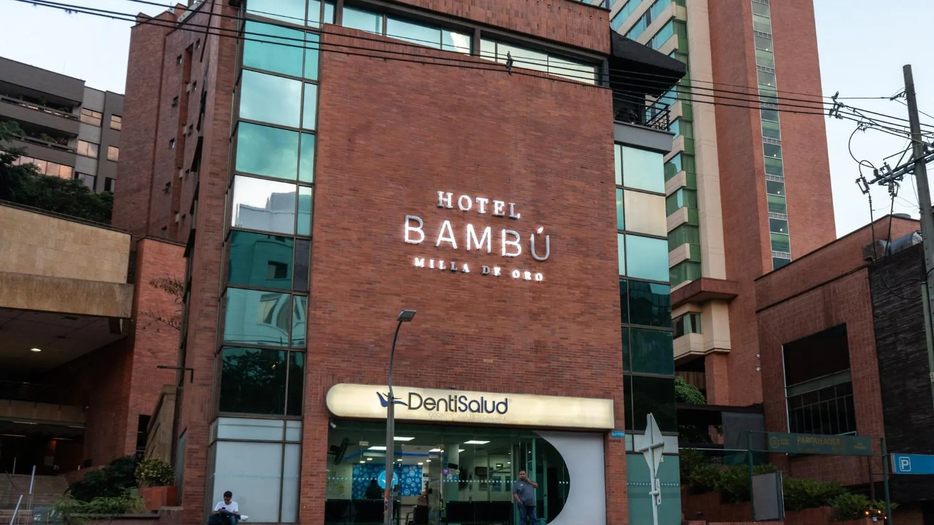 Hotel Bambu Milla De Oro Medellín