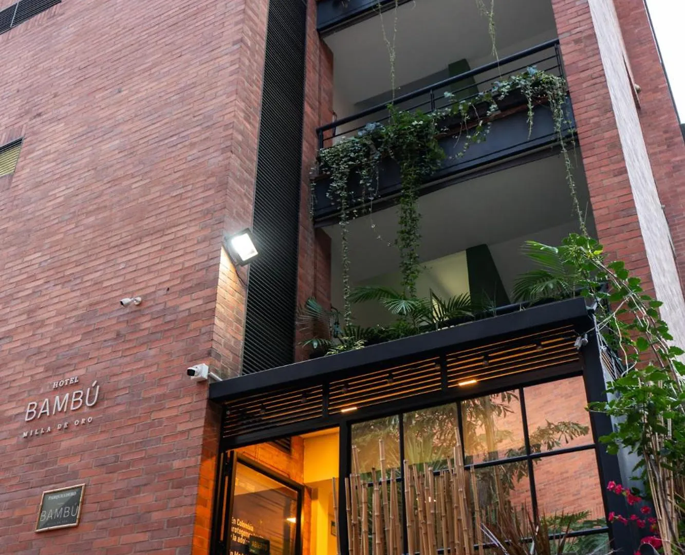 Hotel Bambu Milla De Oro Medellín