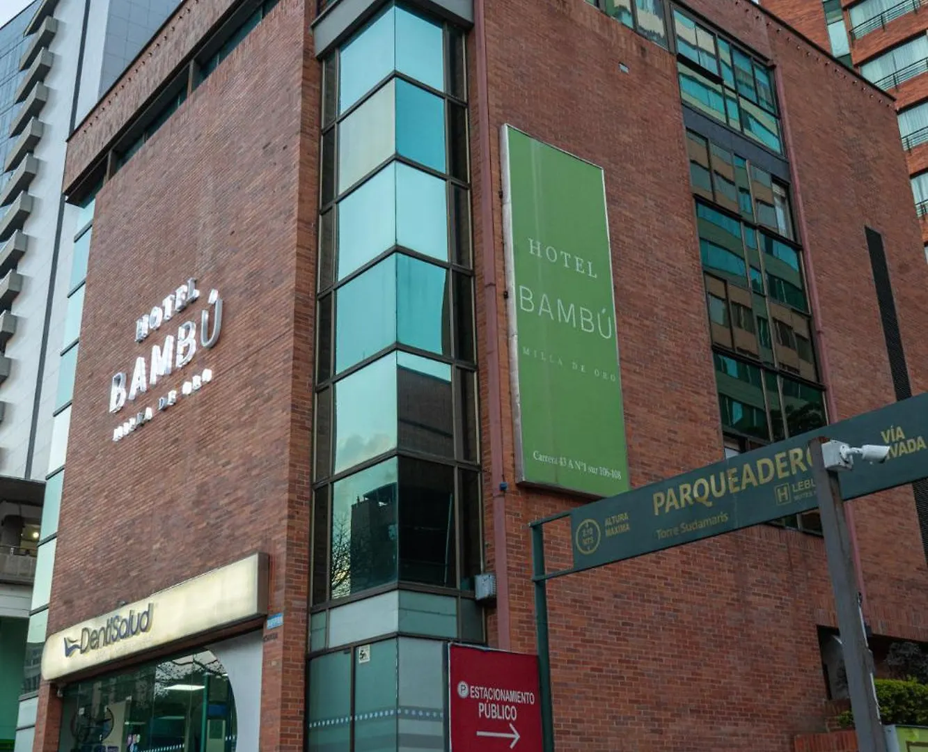 Hotel Bambu Milla De Oro Medellín