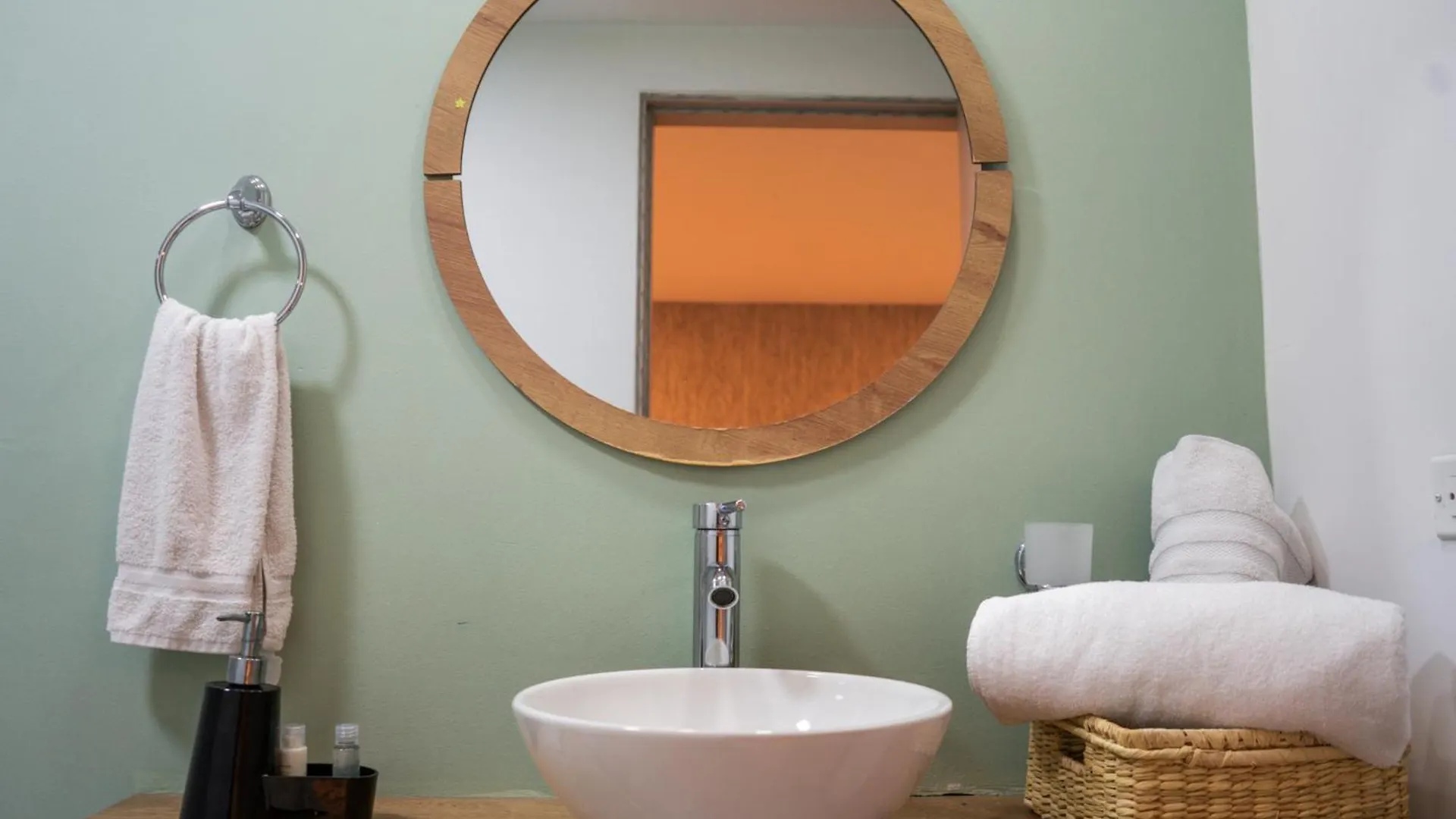 Hotel Bambu Milla De Oro Medellín
