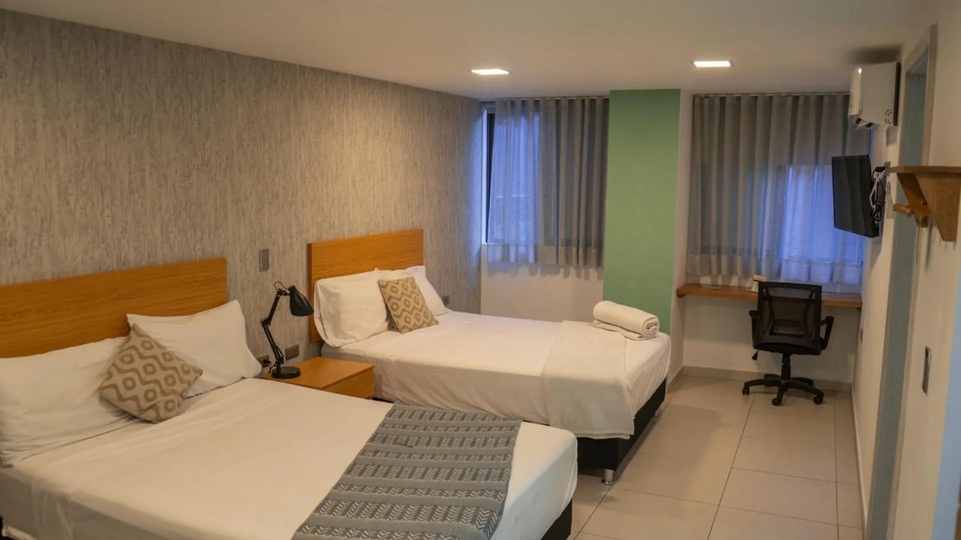Hotel Bambu Milla De Oro Medellín Colombia