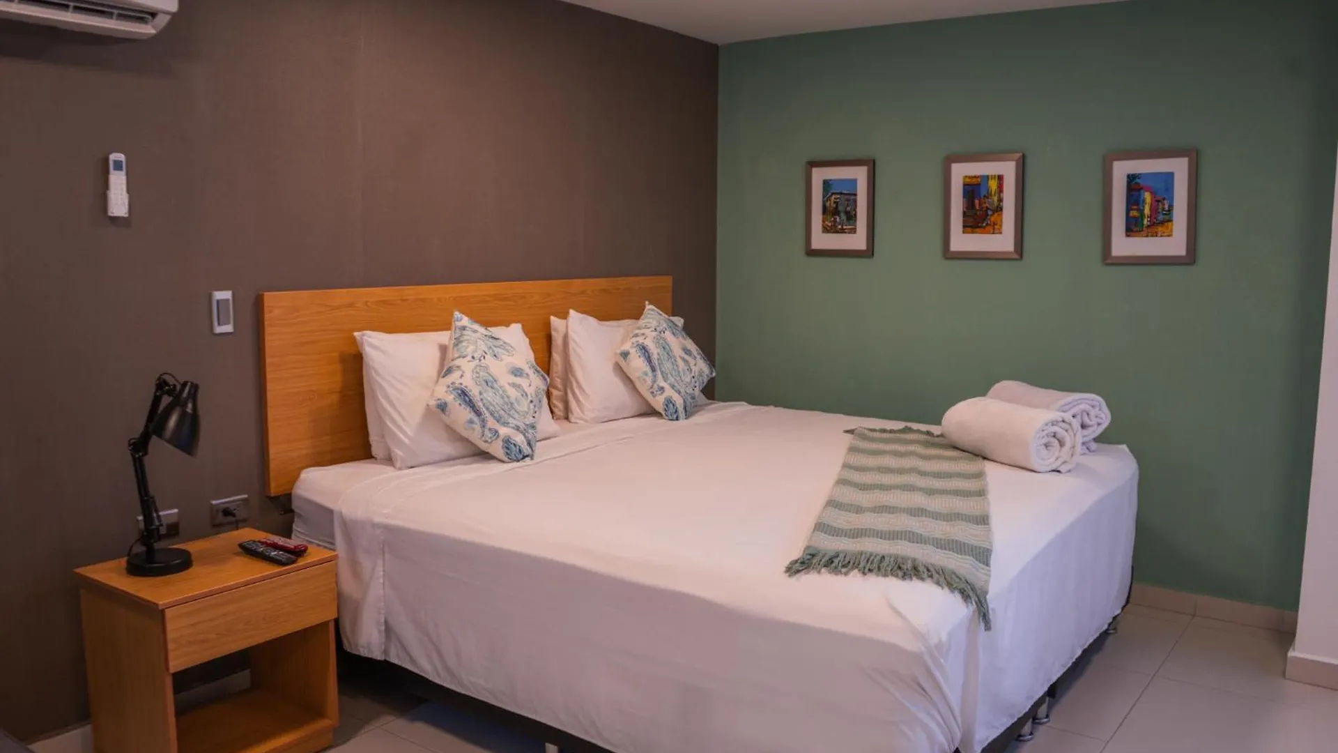 Hotel Bambu Milla De Oro Medellín