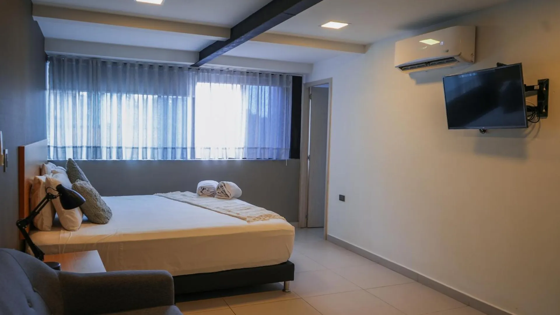 Hotel Bambu Milla De Oro Medellín